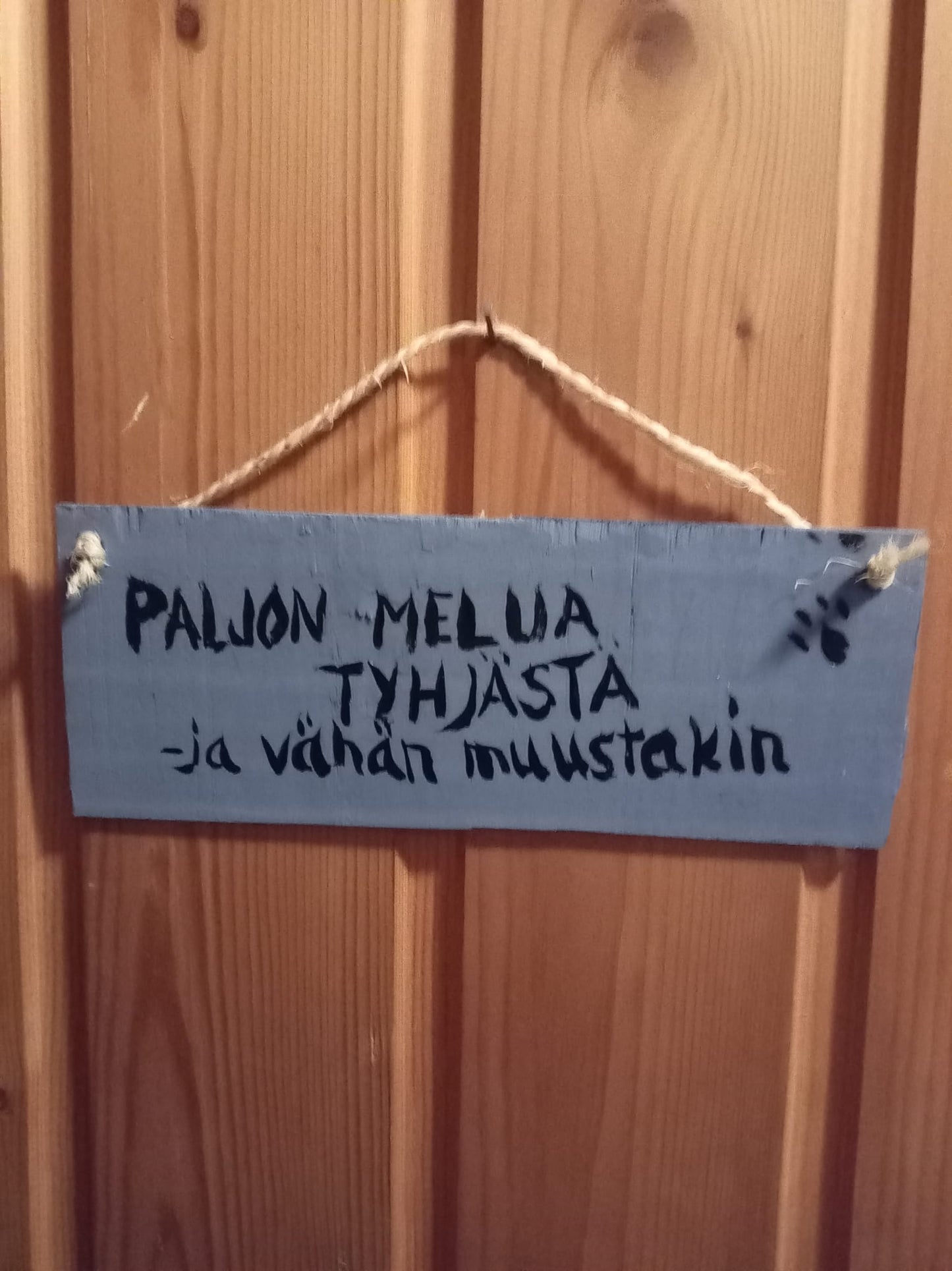 Kyltti - Paljon melua tyhjästä ja vähän muustakin