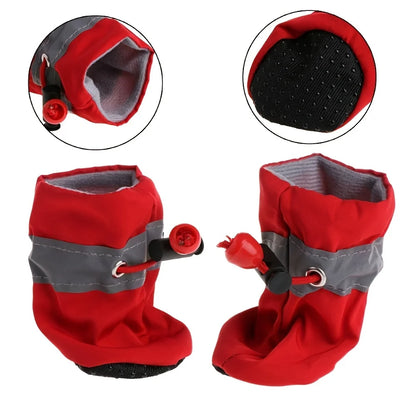 Kuva 5: Small dog shoes with reflective straps - outdoor safety
